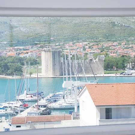 Apartment Maria Trogir