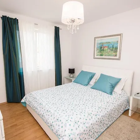 Apartment Maria *