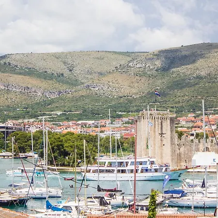 Maria Trogir