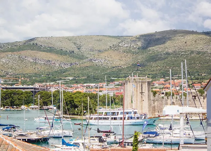 Maria Trogir
